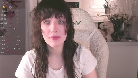 Snapshot of sheeny_shy chatting on 12/13/24, 08:47 Chiara online show from 12/13/24, 08:47