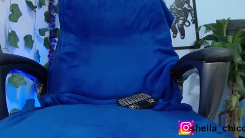 Snapshot of sheila_bigcok chatting on 02/18/25, 11:19 SHEILA  online show from 02/18/25, 11:19