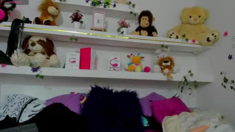 Sheila Ortega online show from 05/12/26, 07:00
