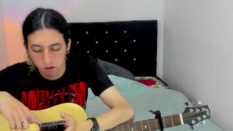 Snapshot of shelby__loveshow chatting on 12/13/24, 01:26 shelby__loveshow online show from 12/13/24, 01:26