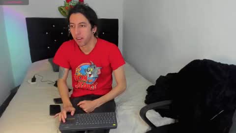 Snapshot of shelby__loveshow chatting on 02/25/25, 10:26 shelby__loveshow online show from 02/25/25, 10:26