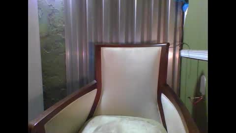 Snapshot of shelbyannn chatting on 09/22/25, 03:19 Red online show from 09/22/25, 03:19