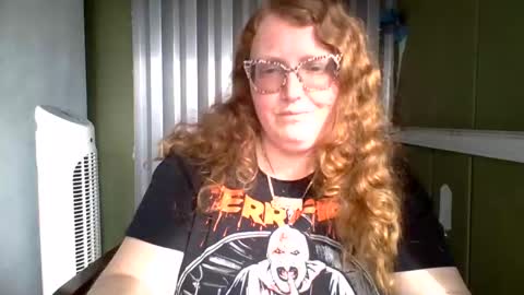 Snapshot of shelbyannn chatting on 03/02/26, 08:37 Red online show from 03/02/26, 08:37