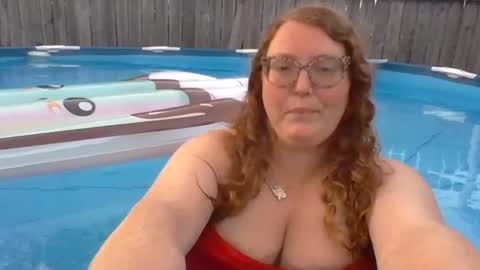 Snapshot of shelbyannn chatting on 06/29/26, 12:17 Red online show from 06/29/26, 12:17