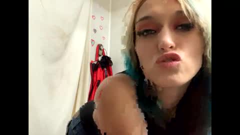 Snapshot of shelbybaby01 chatting on 10/26/25, 03:01 Shelby holes online show from 10/26/25, 03:01