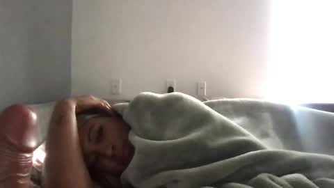 Snapshot of shelbybabyxo chatting on 12/14/25, 11:20 babygirl online show from 12/14/25, 11:20