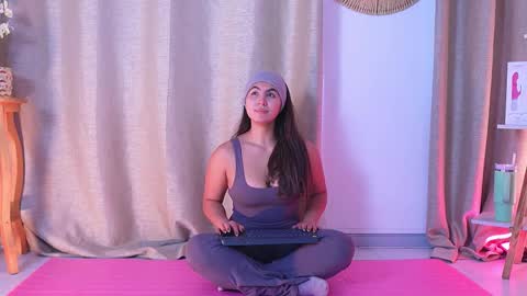  Transmission schedule Monday - Friday 715 am to 200 pm time Colombia  online show from 11/10/25, 02:38