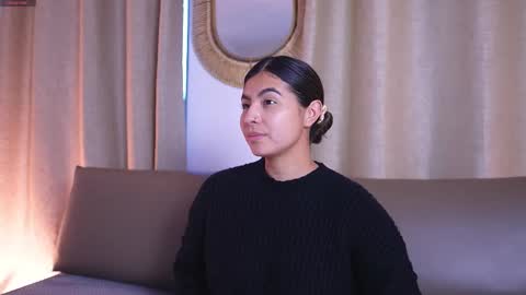  Transmission schedule Monday - Friday 715 am to 200 pm time Colombia  online show from 11/18/25, 12:42