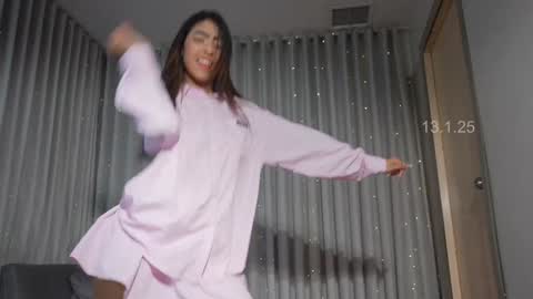  In instagram shena nomy online show from 01/14/25, 12:22