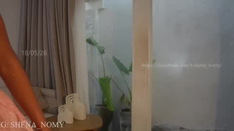 Snapshot of shena_nomy chatting on 05/18/26, 10:04 In instagram shena nomy online show from 05/18/26, 10:04