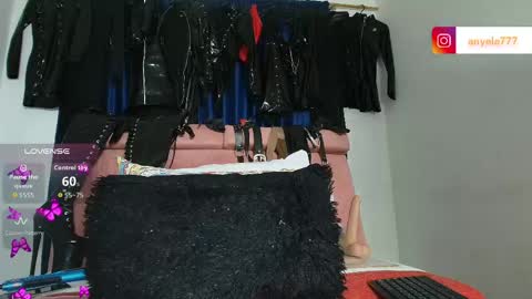  anyela7773 online show from 05/02/26, 11:48