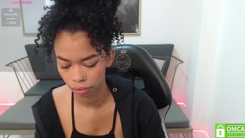 Shenna online show from 02/15/25, 01:05