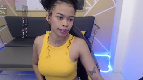 Shenna online show from 03/12/25, 01:08