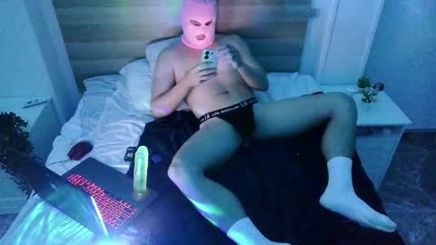 sheny_y online show from 05/11/26, 05:32