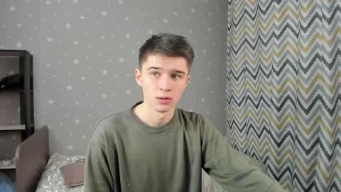 Max online show from 11/22/25, 03:55