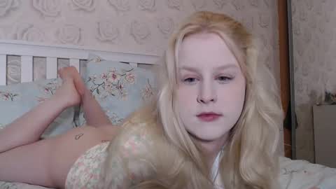 Snapshot of sherlystero chatting on 12/02/24, 03:58 sher online show from 12/02/24, 03:58