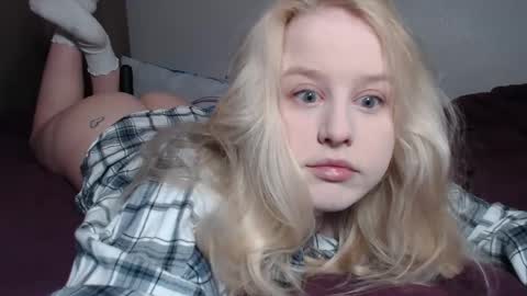 Snapshot of sherlystero chatting on 02/17/25, 07:04 sher online show from 02/17/25, 07:04