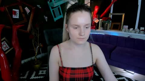 Snapshot of sherributlers chatting on 05/11/26, 02:45 Sweet Sherri online show from 05/11/26, 02:45