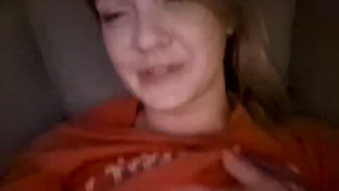 Snapshot of sheseemsinnocent chatting on 02/14/25, 03:43 sheseemsinnocent online show from 02/14/25, 03:43