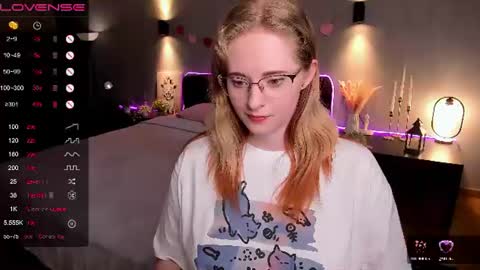 Snapshot of sheslinki chatting on 07/01/26, 08:38 Hello guys my name is Aemilia online show from 07/01/26, 08:38