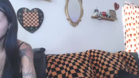 Snapshot of shespeachy chatting on 07/23/26, 11:02 peachy online show from 07/23/26, 11:02