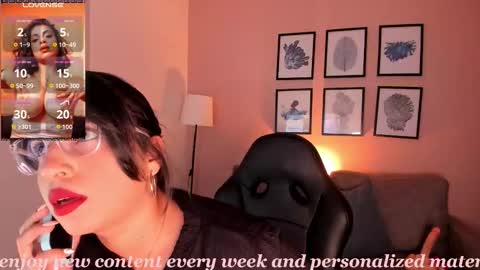 Snapshot of sheyla_hills_ chatting on 02/10/26, 04:16 Sheyla online show from 02/10/26, 04:16