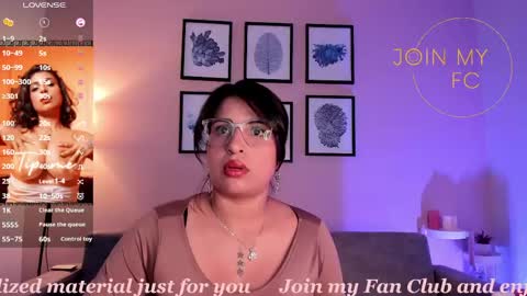 Snapshot of sheyla_hills_ chatting on 05/11/26, 03:34 Sheyla online show from 05/11/26, 03:34