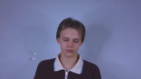 Snapshot of shidoffer77 chatting on 03/25/26, 04:07 Nenedent online show from 03/25/26, 04:07