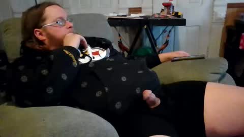 Snapshot of shifty885 chatting on 01/12/26, 10:48 shifty885 online show from 01/12/26, 10:48