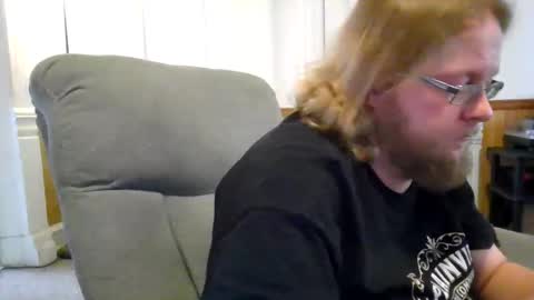 Snapshot of shifty885 chatting on 03/08/26, 06:12 shifty885 online show from 03/08/26, 06:12