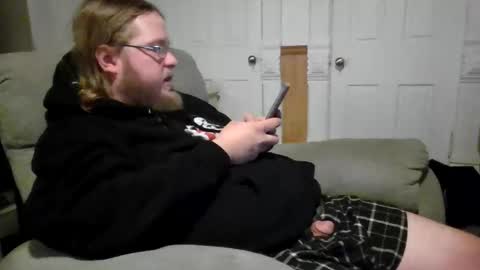 Snapshot of shifty885 chatting on 03/16/26, 11:20 shifty885 online show from 03/16/26, 11:20