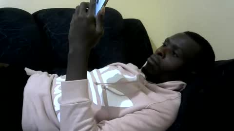 Snapshot of shikwekwe chatting on 02/26/25, 12:16 Collorewamadeals online show from 02/26/25, 12:16