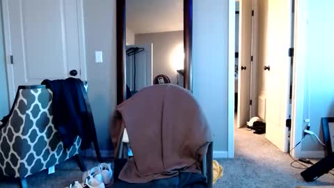 shimmyloe online show from 12/19/25, 04:14