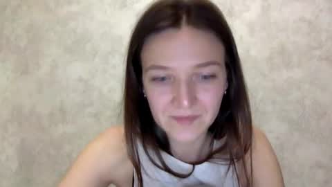 Snapshot of shining_pearl chatting on 03/31/26, 07:47 Jesica online show from 03/31/26, 07:47