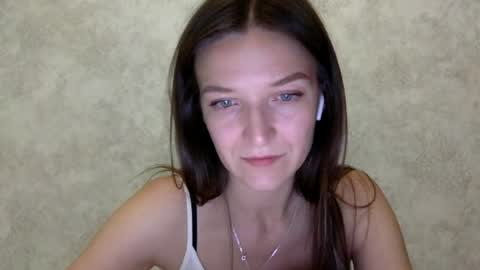 Snapshot of shining_pearl chatting on 07/04/26, 08:59 Jesica online show from 07/04/26, 08:59