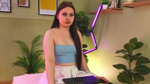 Snapshot of shininglexi chatting on 05/10/26, 07:57 shininglexi online show from 05/10/26, 07:57