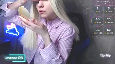 Victoria online show from 05/03/26, 07:25