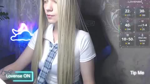 Victoria online show from 06/14/26, 08:27
