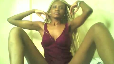 Snapshot of shipeta2 chatting on 06/01/26, 12:23 detiefmagdalina2026 online show from 06/01/26, 12:23