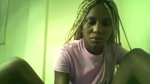 Snapshot of shipeta2 chatting on 06/02/26, 01:29 detiefmagdalina2026 online show from 06/02/26, 01:29