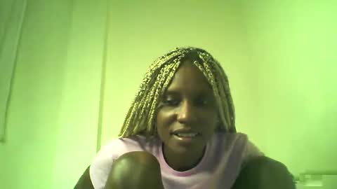 Snapshot of shipeta2 chatting on 06/02/26, 03:47 detiefmagdalina2026 online show from 06/02/26, 03:47
