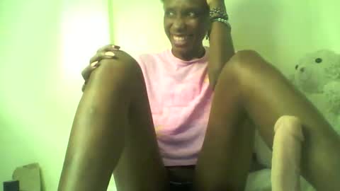 Snapshot of shipeta2 chatting on 06/06/26, 06:23 detiefmagdalina2026 online show from 06/06/26, 06:23