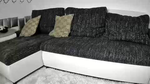 Snapshot of shirina2000 chatting on 12/01/25, 11:48 Shirina online show from 12/01/25, 11:48