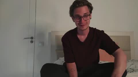 Snapshot of shirizo chatting on 06/08/26, 05:57 Matthew online show from 06/08/26, 05:57