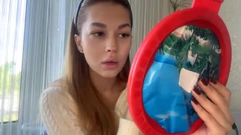 Snapshot of shirleepoma chatting on 05/08/26, 06:19 Joli online show from 05/08/26, 06:19