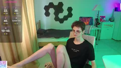 shiromy_ online show from 05/15/26, 05:47