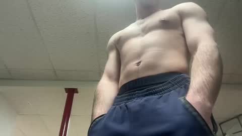 Snapshot of shirtlesshunk15 chatting on 03/19/26, 12:14 shirtlesshunk15 online show from 03/19/26, 12:14