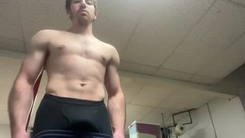 shirtlesshunk15 online show from 05/07/26, 10:59