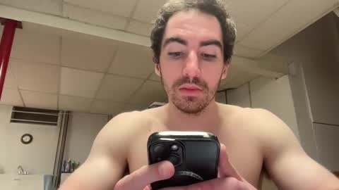 shirtlesshunk15 online show from 05/10/26, 02:17