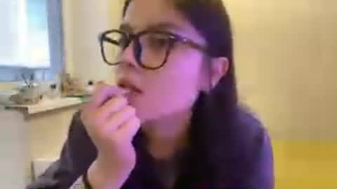 Marie online show from 05/30/26, 02:14
